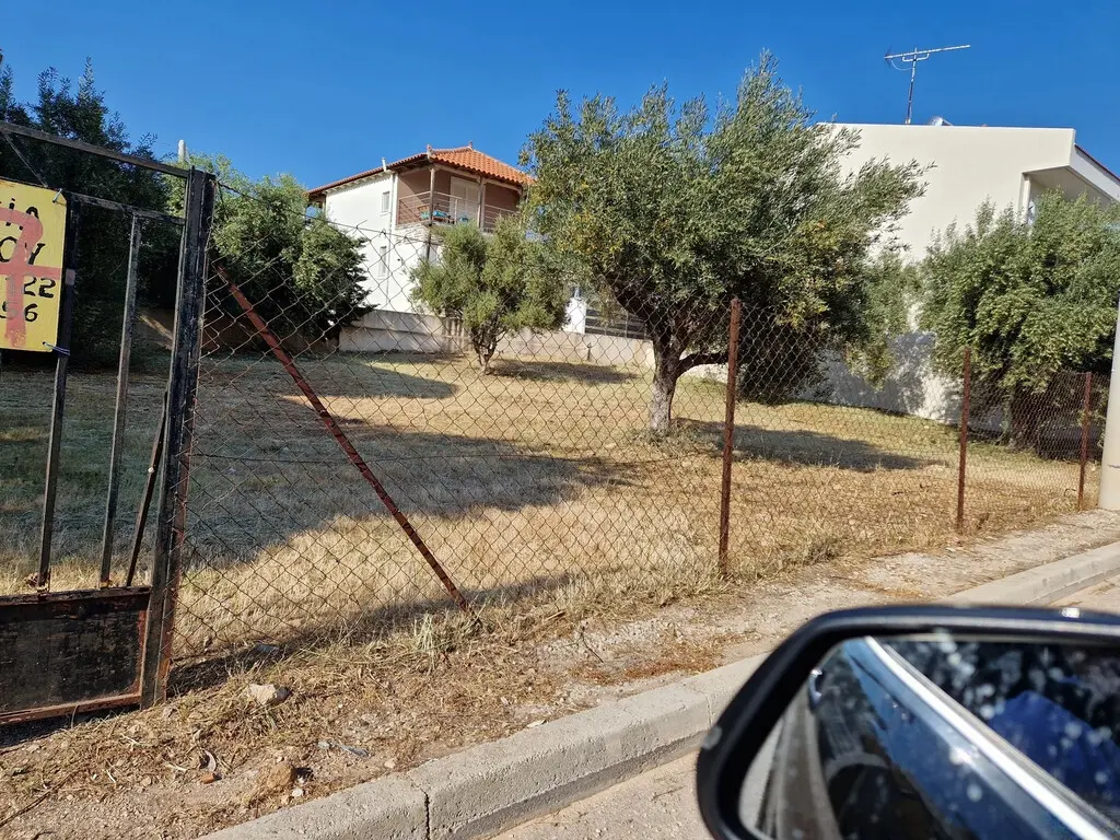Land Of 511 M² In Athens