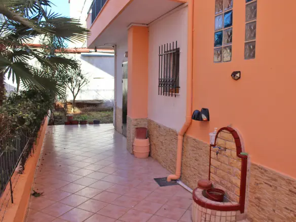 Hotel In Paralia, Greece (360 M²)