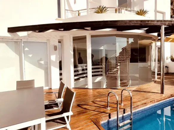 4-bedroom Villa In Altea, Spain (285 M²)