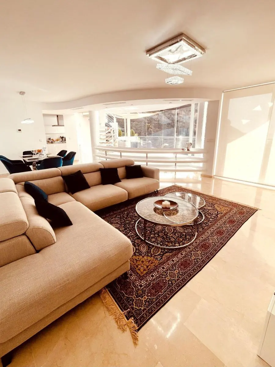 Villa 285 M² In Altea, Spain