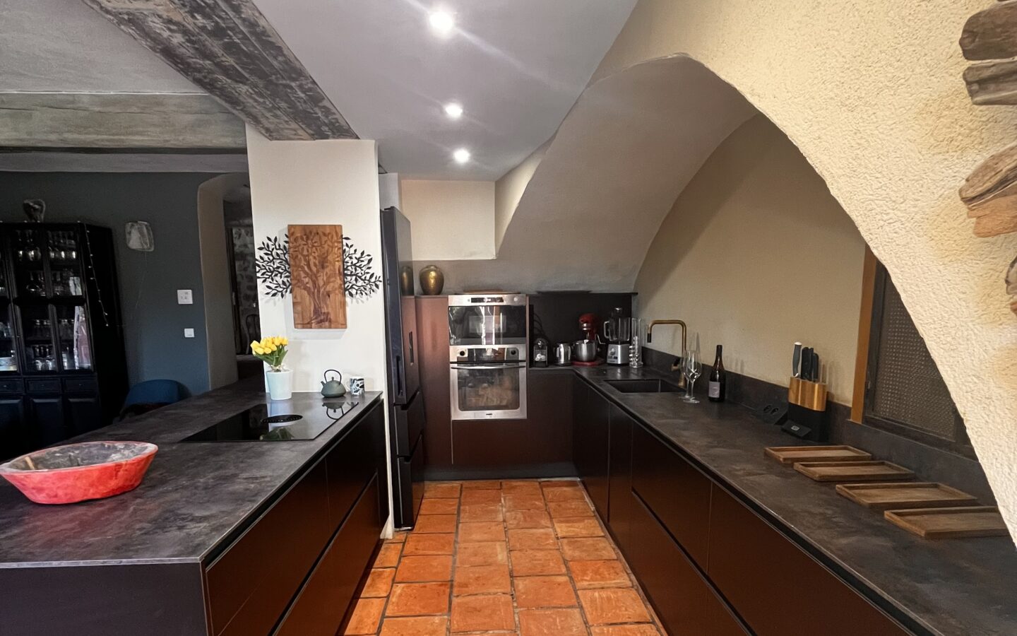 House Of 200 M² With 7 Rooms, Plot Of 1200 M², Swimming Pool, Energy Rating A In Grasse