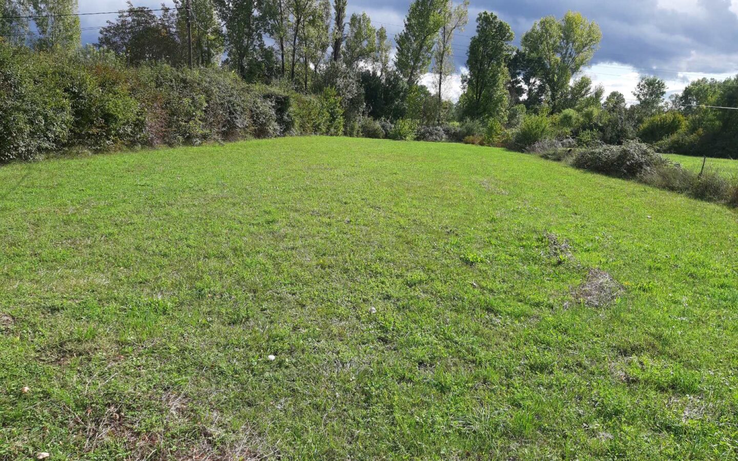Land Of 1818 M² With Mountains & Coast Nearby In Podgorica