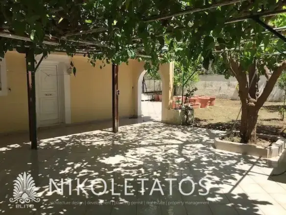 House Of 100 M² With Garden In Poros, Greece
