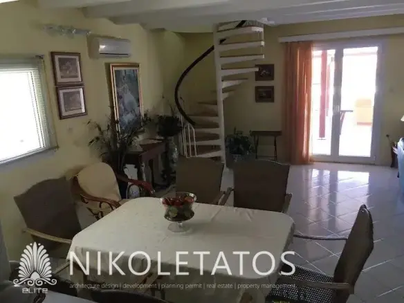 House Of 100 M² With Garden In Poros, Greece