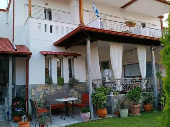 3-bedroom Maisonette In Agios Georgios, Greece (116 M²)