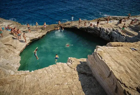 Hotel In Thasos, Greece (2.250 M²)