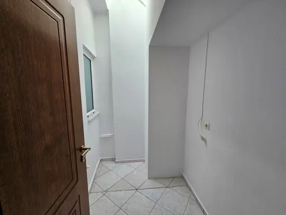 2-bedroom Flat In Neapoli, Greece (100 M²)