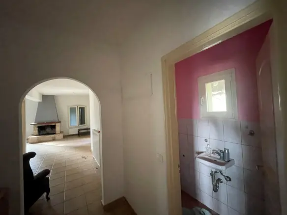 Detached House In Corfu, Greece (268 M²)
