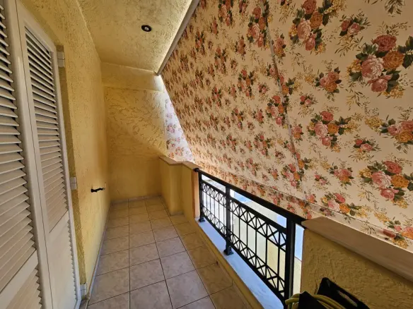 2-bedroom Flat In Neapoli, Greece (100 M²)