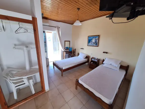 Hotel In Corfu, Greece (440 M²)
