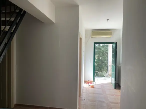 Detached House In Corfu, Greece (268 M²)