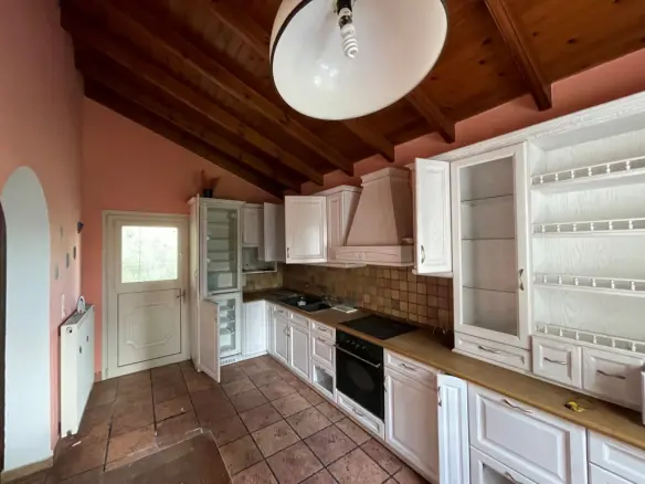 Detached House In Corfu, Greece (268 M²)