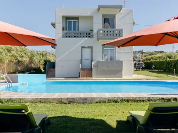 Business Of 320 M² In Crete