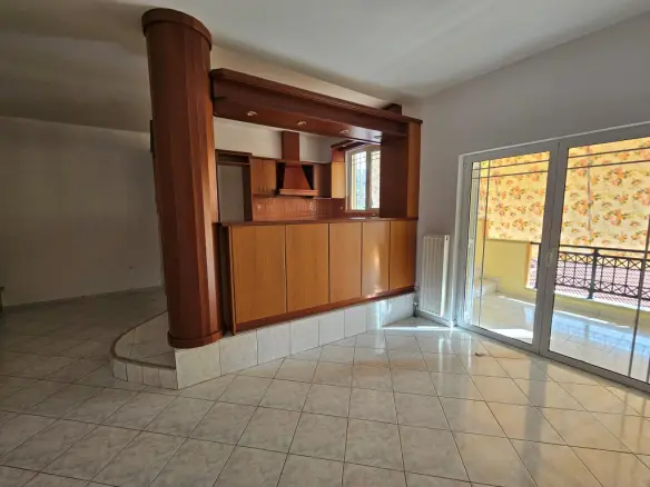 2-bedroom Flat In Neapoli, Greece (100 M²)