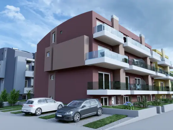 Complex Of 377 M² In Kavala Suburbs