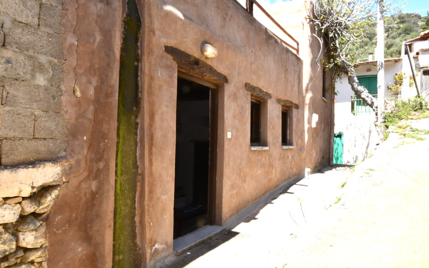 Character Cottage In Small Village – East Crete