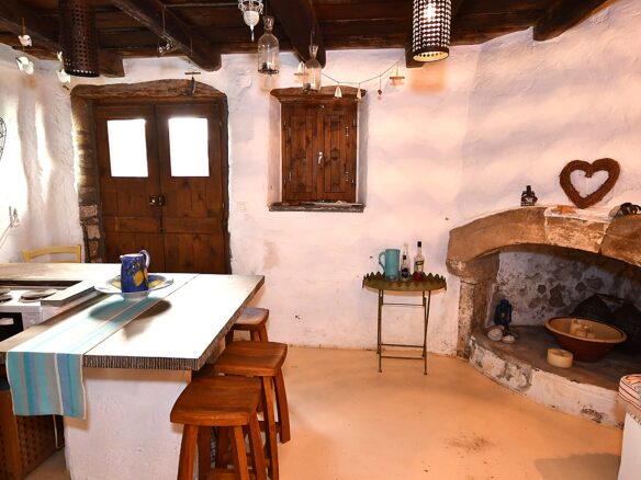 Character Cottage In Small Village – East Crete