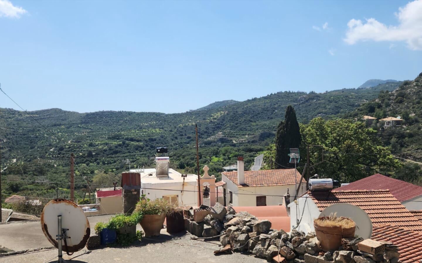 Character Cottage In Small Village – East Crete