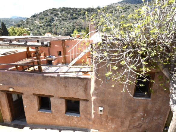 Character Cottage In Small Village – East Crete