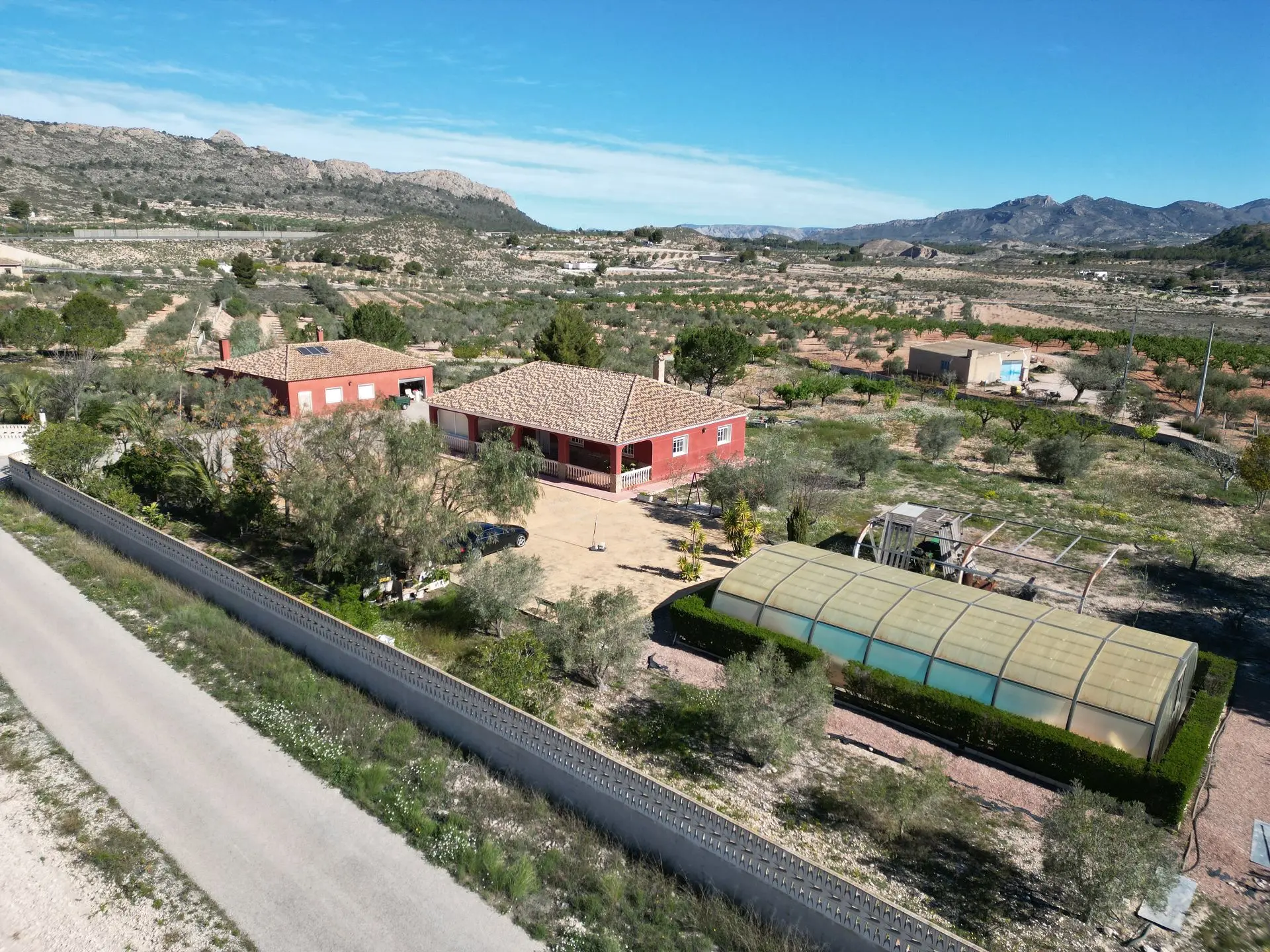 Detached Villa Of 325 M² In Sax, Spain