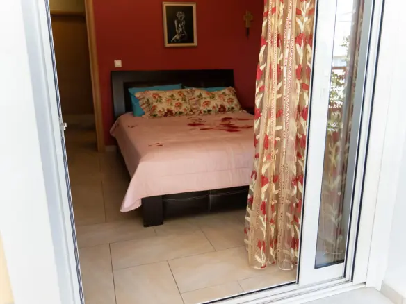 3-bedroom Flat In Agioi Anargiroi, Greece (120 M²)