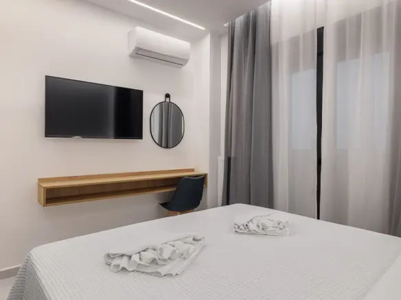 Flat In Center Of Thessaloniki, Greece (28 M²)