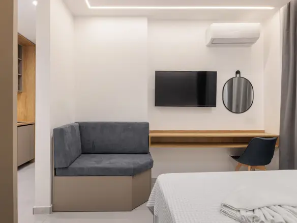 Flat In Center Of Thessaloniki, Greece (28 M²)
