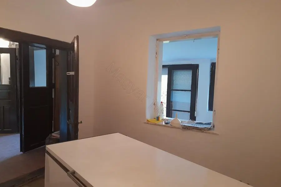 House Of 100 M² With Garden In Csokonyavisonta