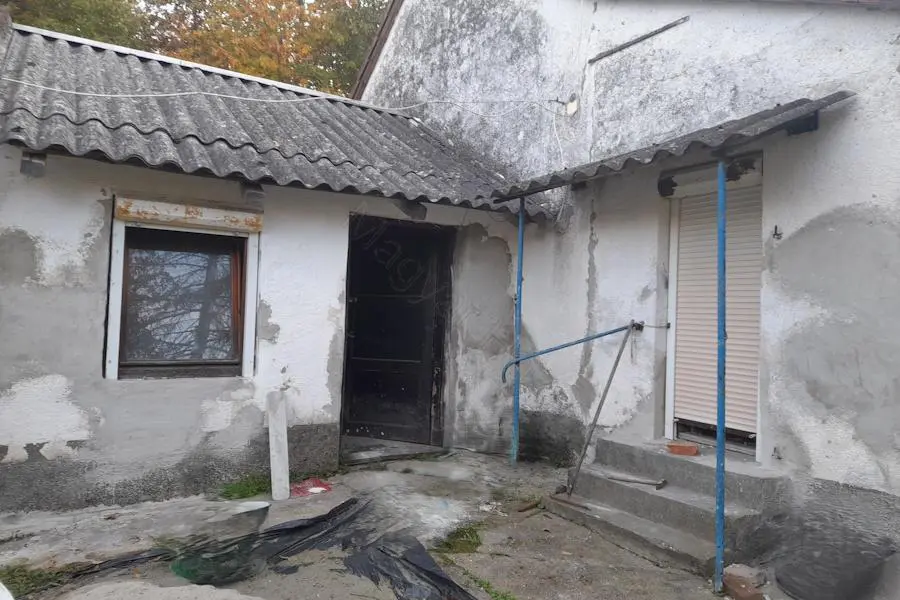 House Of 100 M² With Garden In Csokonyavisonta