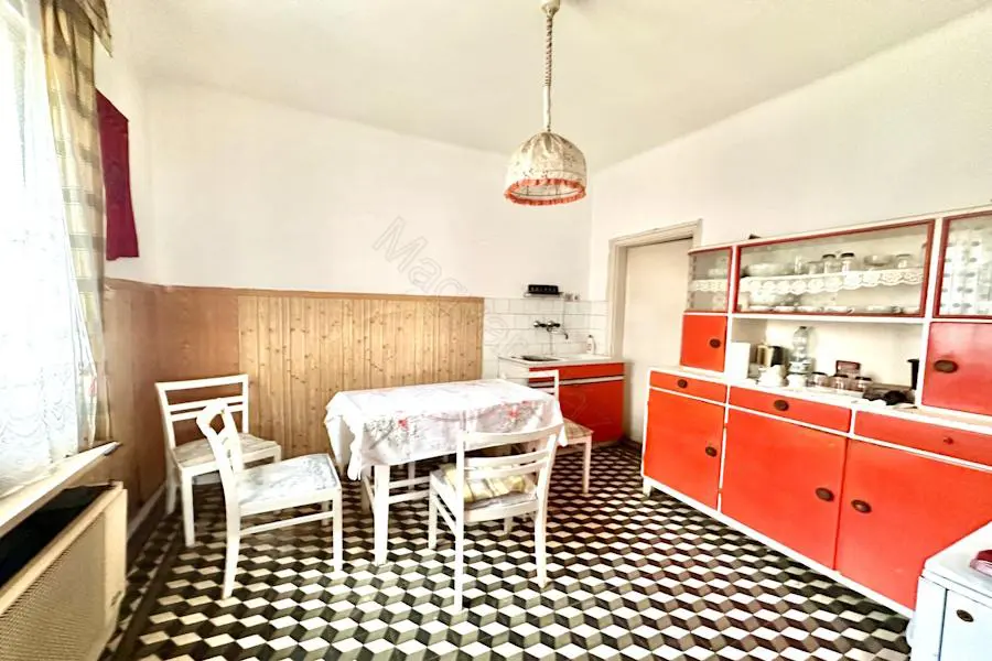 House Of 100 M² In Zalaszentiván, Zala