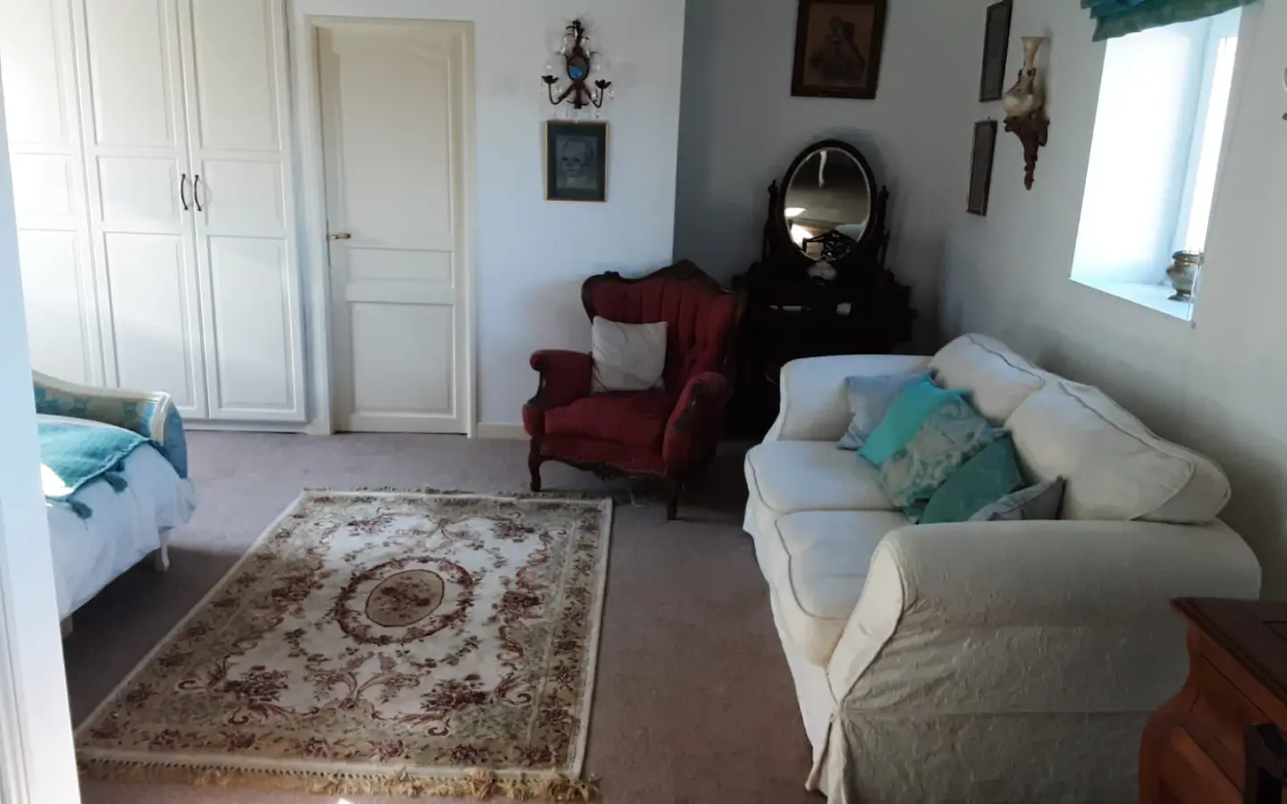 Country House Of 220 M² With Separate Guest Accommodation In Ribérac