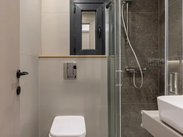 Flat In Center Of Thessaloniki, Greece (28 M²)