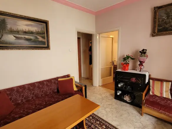 2-bedroom Flat In Neapoli, Greece (66 M²)