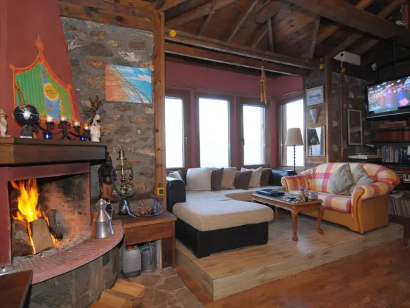 Detached House Of 115 M² In Olympic Coast