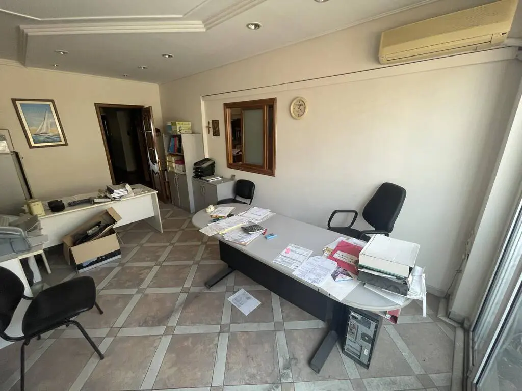 Commercial Property Of 140 M² In Kavala