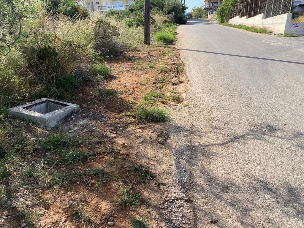 Land Of 758 M² In Crete