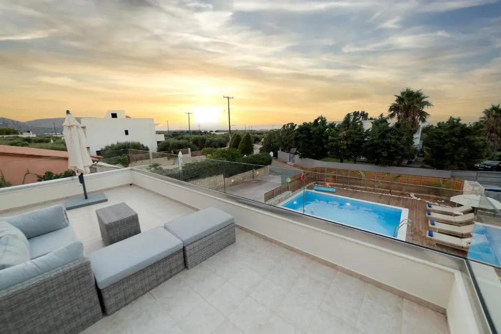 Villa Of 287 M² In Crete
