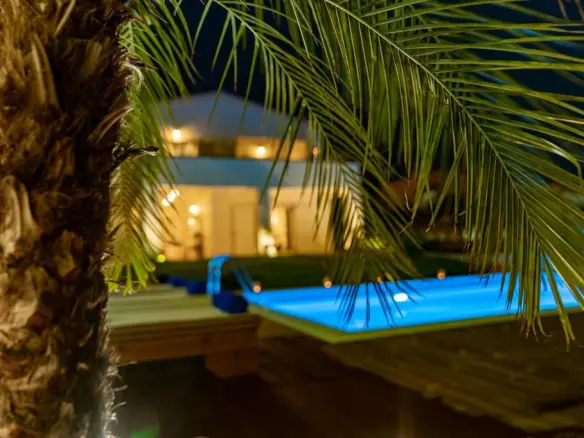 5-bedroom Villa In Chersonisos, Greece (287 M²)