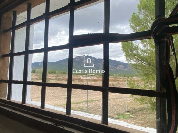 House Of 150 M² With Investment Potential In Spain