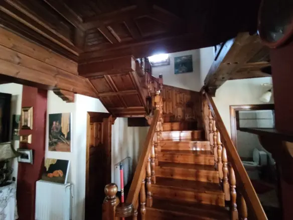 4-bedroom Villa In Mikra, Greece (285 M²)
