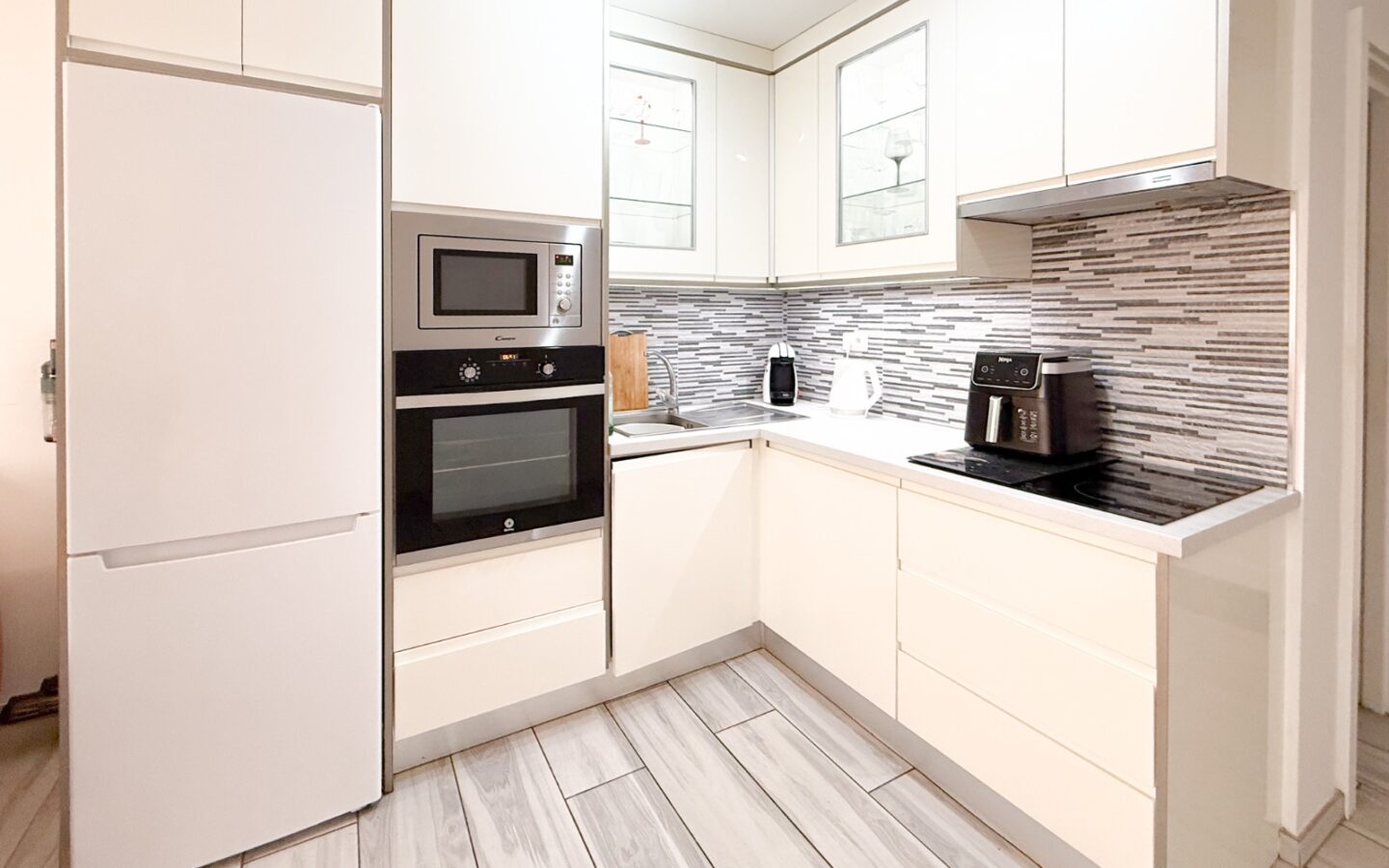 Two Bedroom Apartment In Los Cristianos, Tenerife