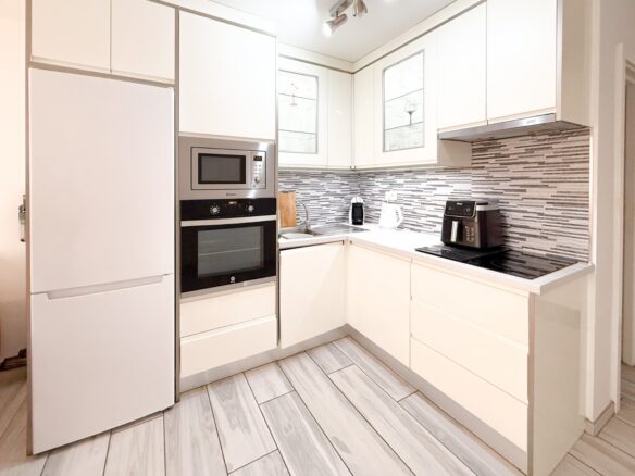 Two Bedroom Apartment In Los Cristianos, Tenerife