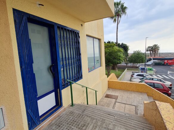 Freehold Ground Floor Office In Armeñime, Tenerife