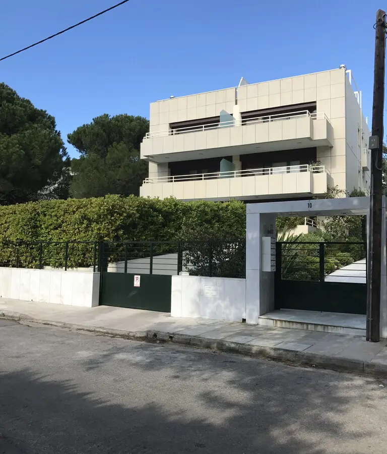 Duplex Of 305 M² In Athens