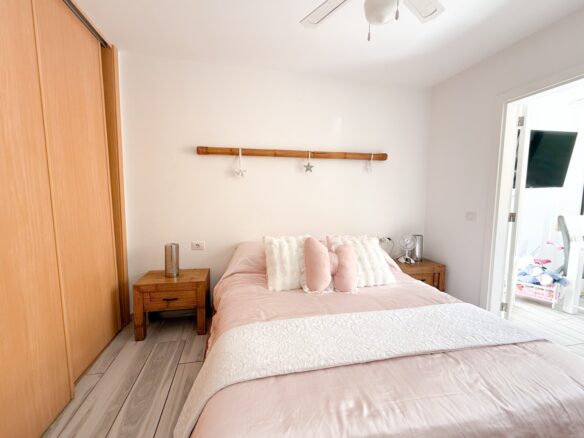 Two Bedroom Apartment In Los Cristianos, Tenerife