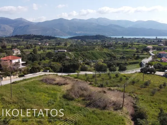 Land Of 2253 M² In Greece