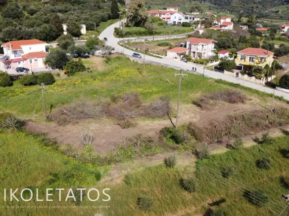 Land Of 2253 M² In Greece