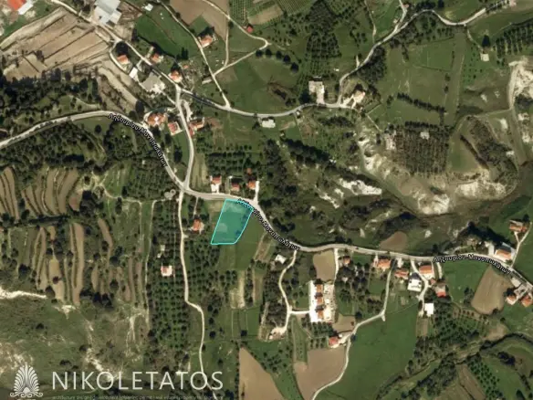 Land Of 2253 M² In Greece