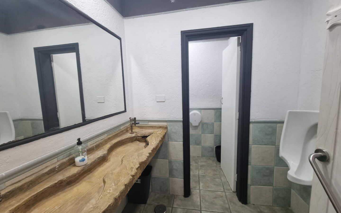 Gastro Pub & Restaurant In Costa Adeje, Tenerife