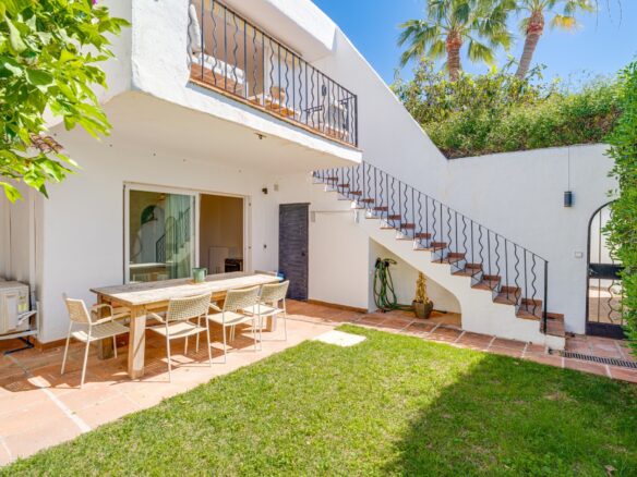Beautiful, South East Facing, Three Bedroom Townhouse In Cabopino.touristic License !